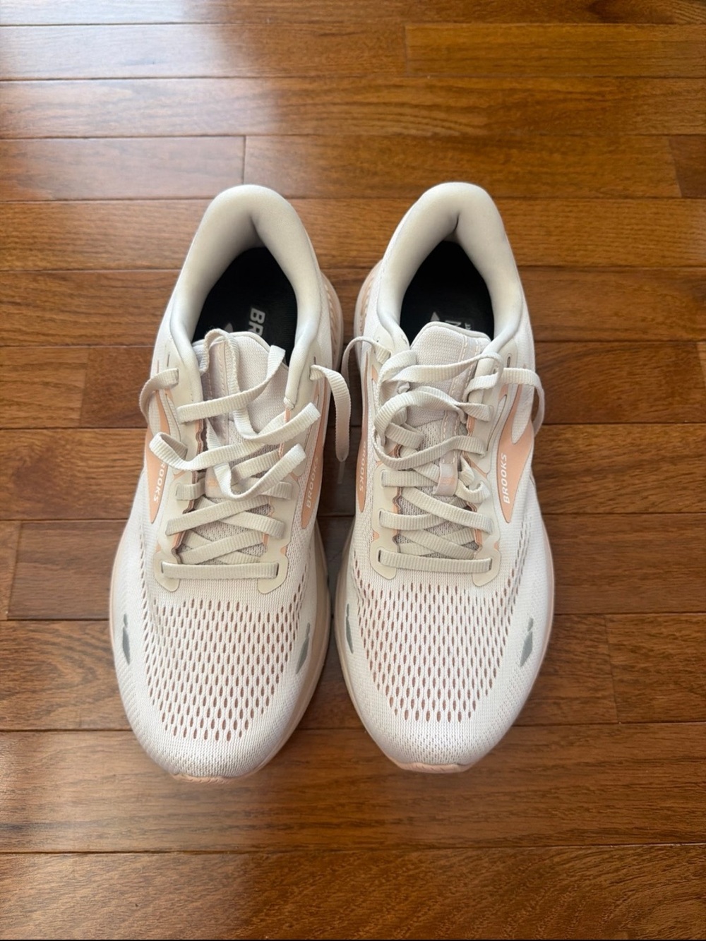 Women’s Brooks